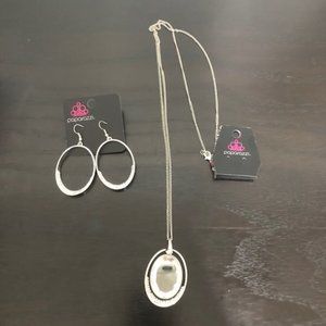 Paparazzi Necklace and Earrings Set - NWT